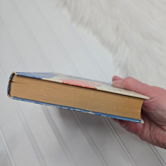 Trixie Belden and The Happy Valley Mystery by Kathryn Kenny, HB 1962 - Picture 6 of 12